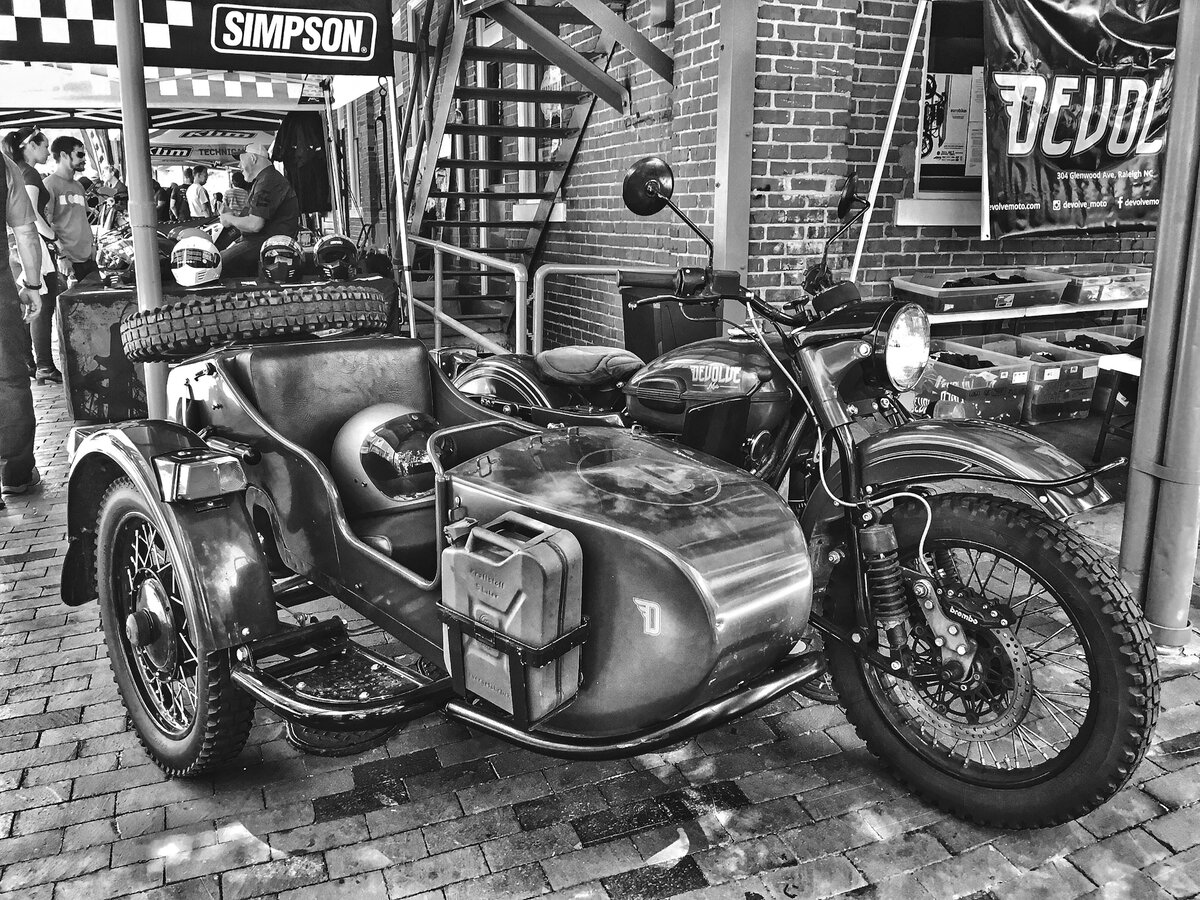 Sidecar at the Meet